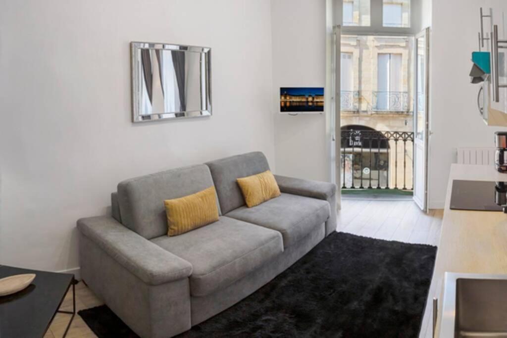 Charmant Logement - Gambetta - Coeur Historique Bordeaux Apartment Exterior foto