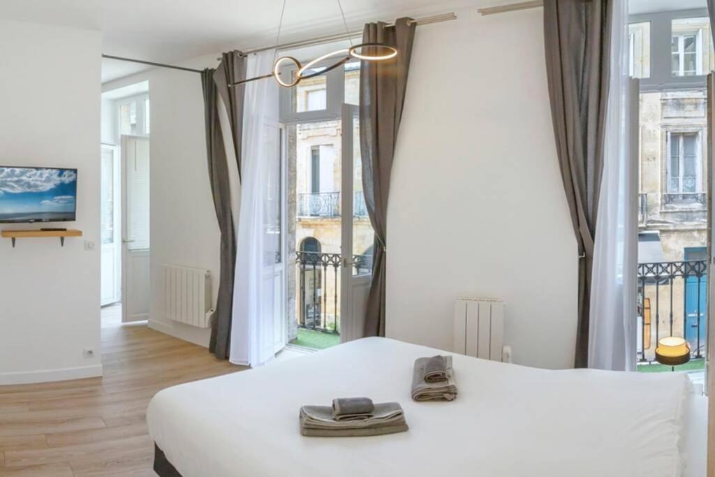 Charmant Logement - Gambetta - Coeur Historique Bordeaux Apartment Exterior foto